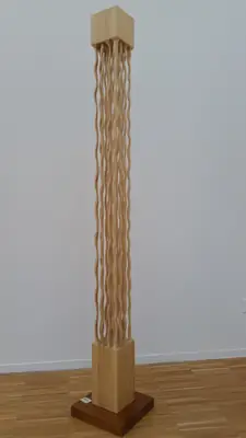 Ver Bosque de sensaciones de frente, con la columna completa a tamaño completo