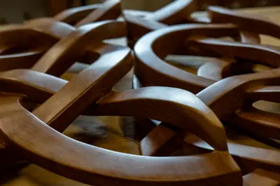Ver detalle del entrelazado de las cintas de madera a tamaño completo